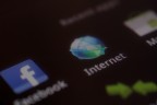 Facebook vs the browser
