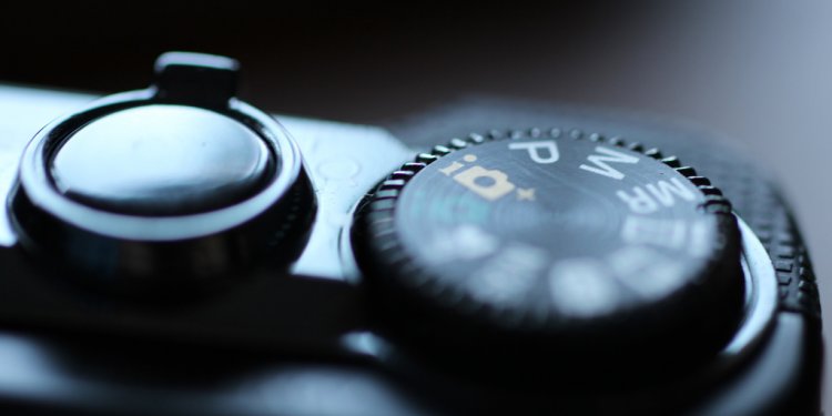 Compact camera settings