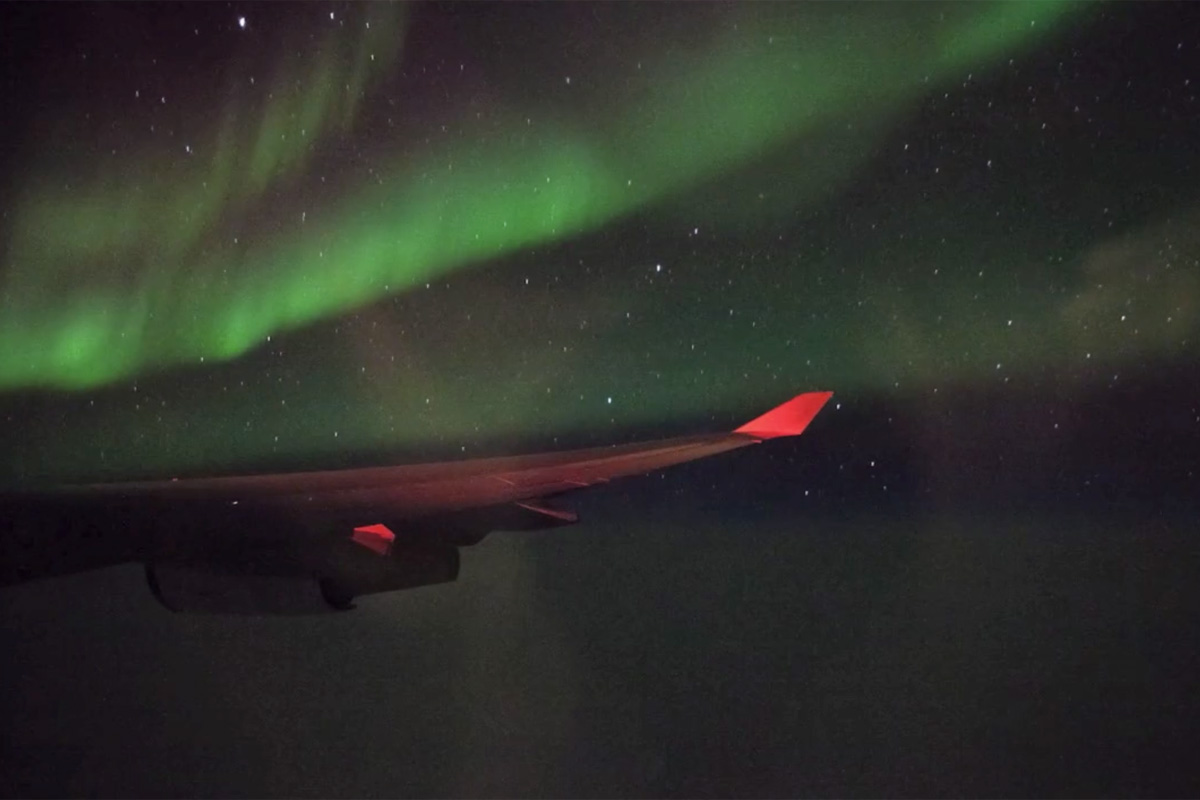 Timelapse video captures northern lights on transatlantic flight