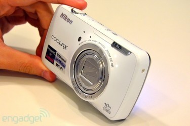 Nikon S800c camera face