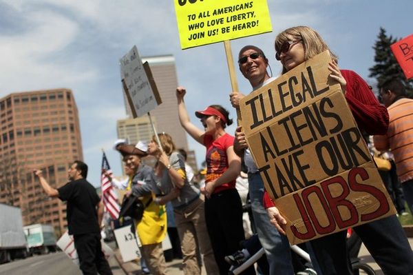 US Majority Ignorantly Blames Illegal Immigrants for Unemployment