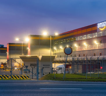 amazon retail distribution logistics center